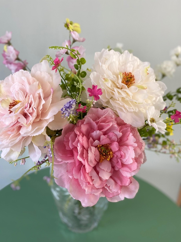Gisela Graham mixed floral arrangement in vase