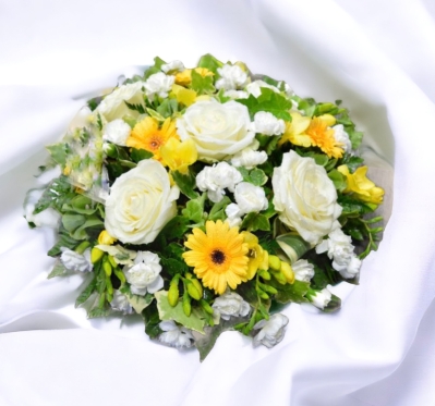 Yellow and white loose posy