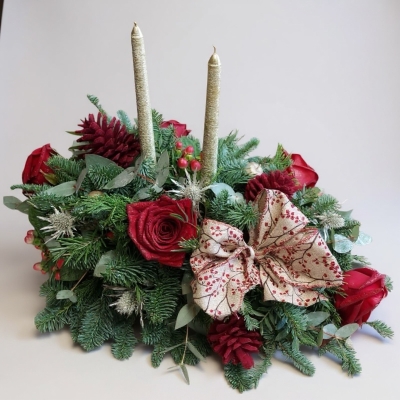 Christmastime Table Arrangement