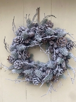 Gisela Graham Snowy Woodland Wreath