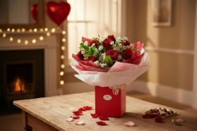 Head Over Heels (12 red roses)