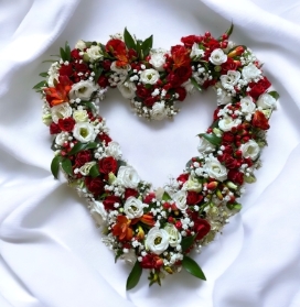 Mixed Red and White Open Heart