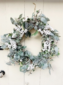 Snowy Berry Everlasting Christmas Wreath